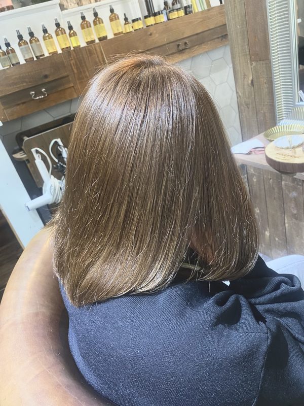 －ナチュラルベージュで透明感を最大限にー